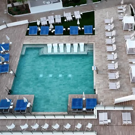 Parque Nereida ホテル 4*
