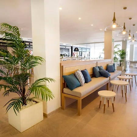 ホテル Parque Nereida 4*