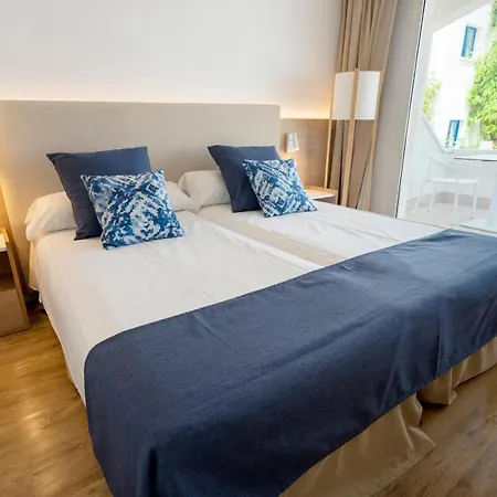 Hotel Parque Nereida 4*
